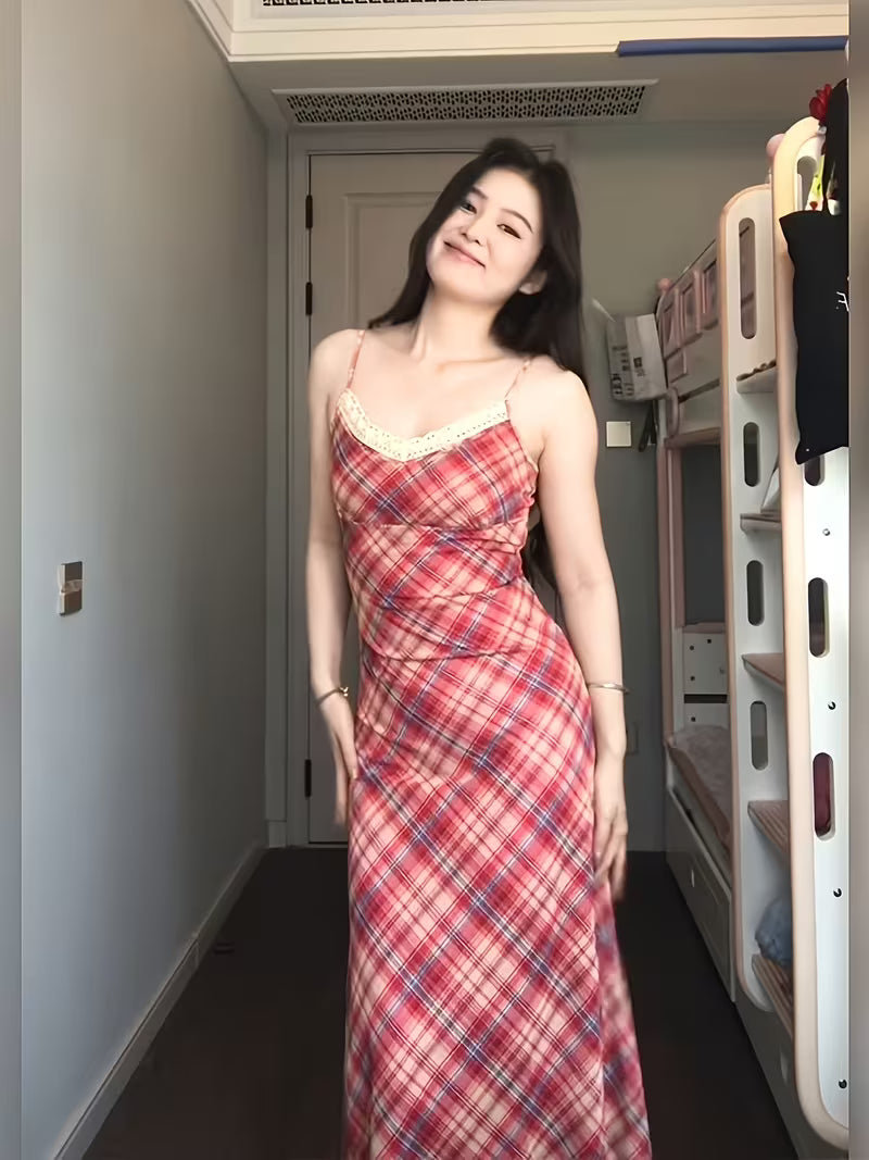 Women's Premium Style Plaid Camisole Dress Early Spring Beach Vacation Red Waist-cinching Bodycon Maxi Dress